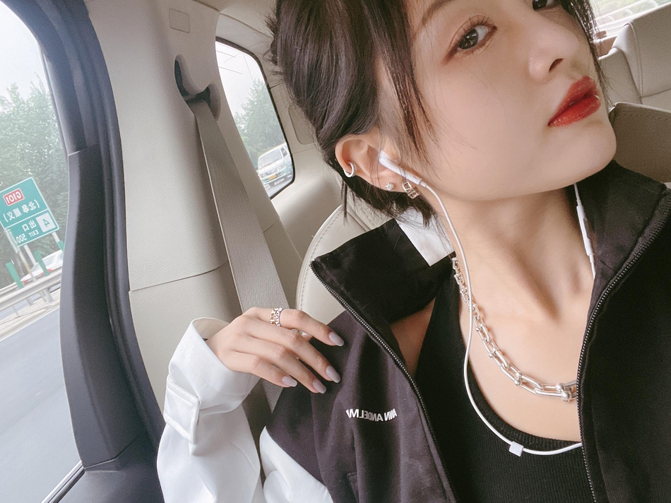  争议判罚引发赛后舆论风暴  