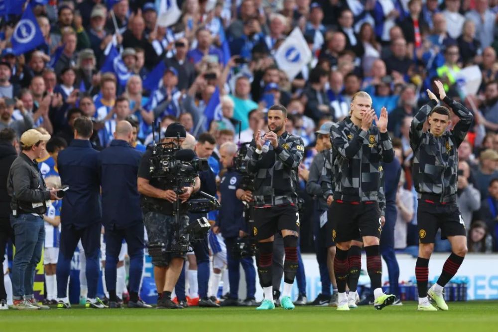  布莱顿海鸥军团客场奏凯收获关键三分