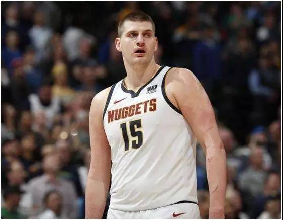  约基奇三双领衔掘金战胜太阳稳固西部榜首位置